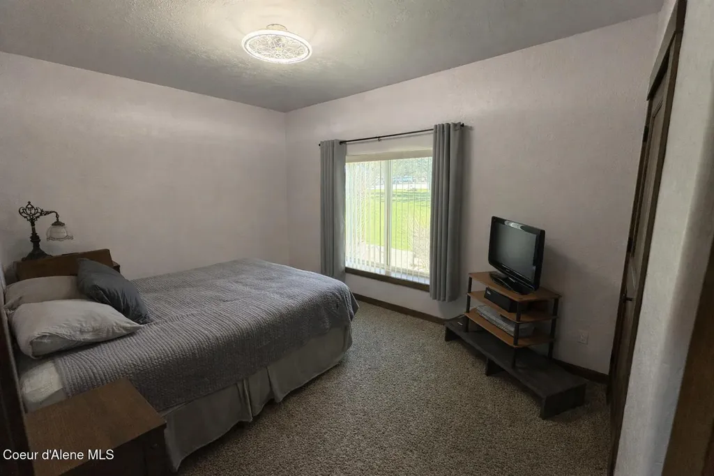 33972 N Corbin Street Bayview ID 83803