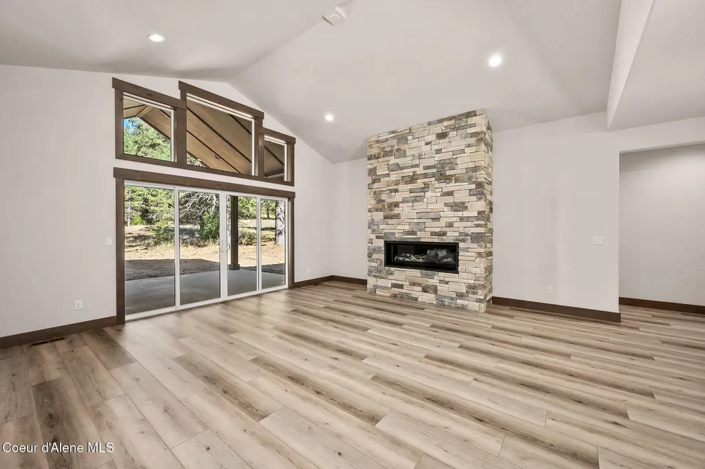 24253 N Rimrock Road Hayden ID 83835