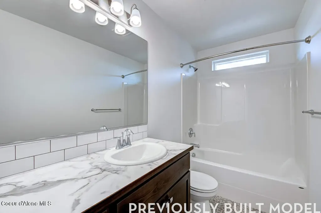 6051 Pelican Loop Rathdrum ID 83858