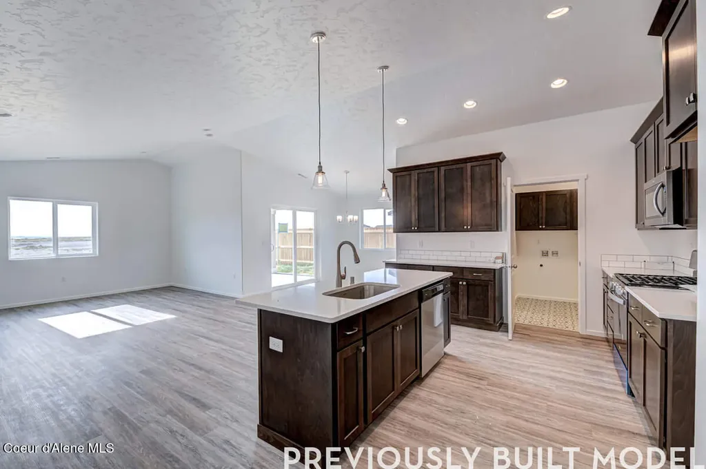 6093 Pelican Loop Rathdrum ID 83858