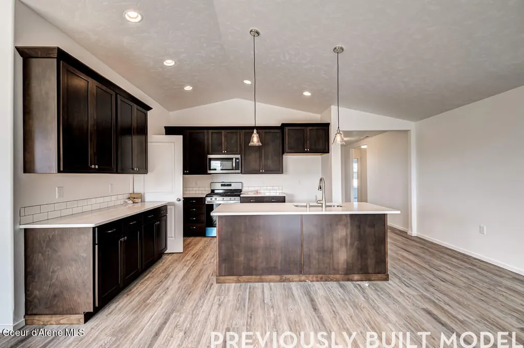 6093 Pelican Loop Rathdrum ID 83858