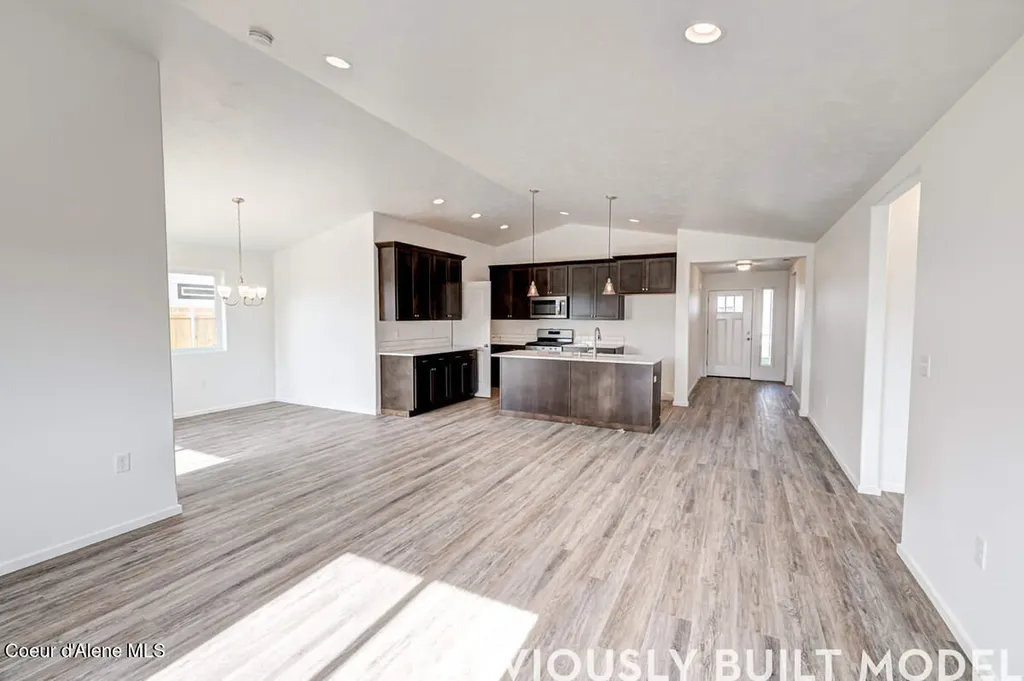 6093 Pelican Loop Rathdrum ID 83858