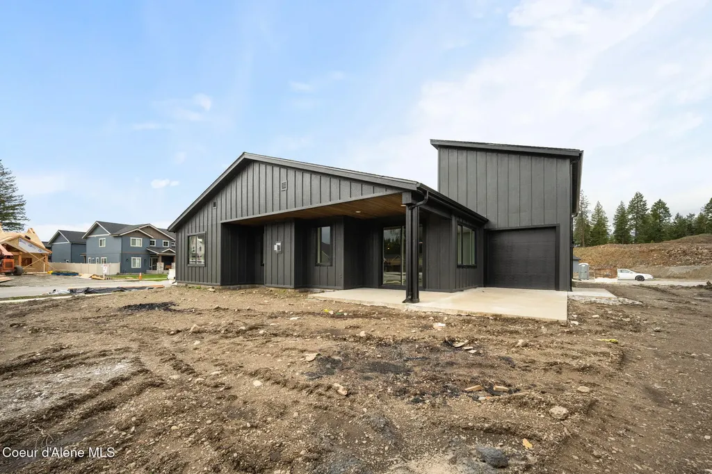 952 E Steeple Chase Road Hayden ID 83835