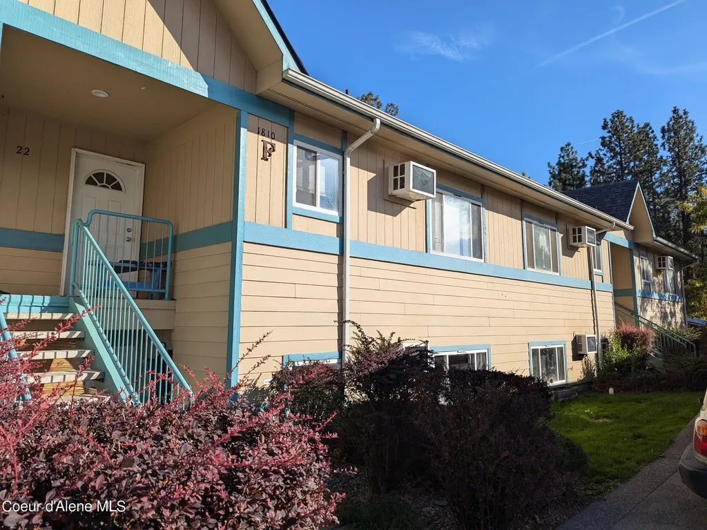 1800, 1802, 1804, 1806, 1808, 1810 Spokane Street Post Falls ID 83854