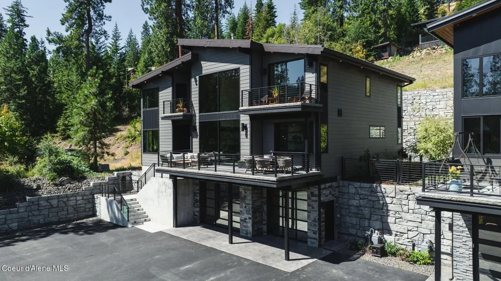5714 E Hayden Lake Road Hayden ID 83835