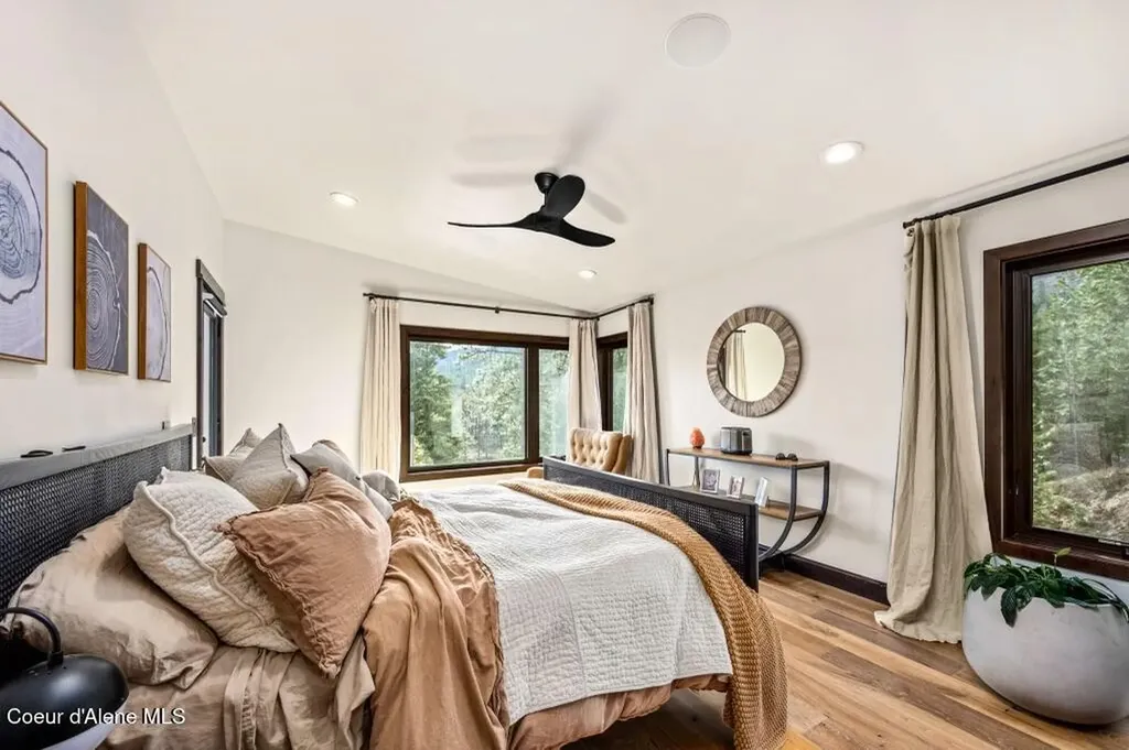 5714 E Hayden Lake Road Hayden ID 83835