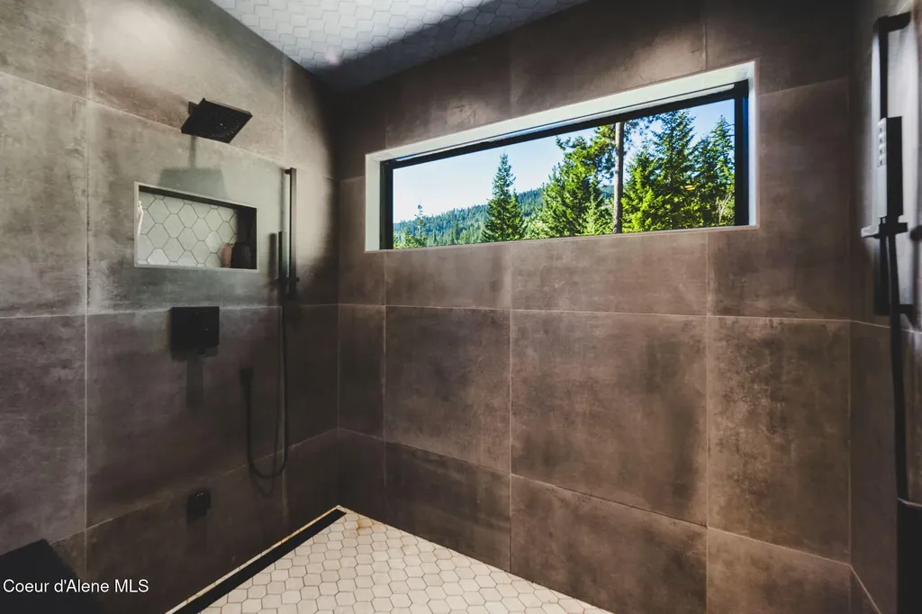 5714 E Hayden Lake Road Hayden ID 83835