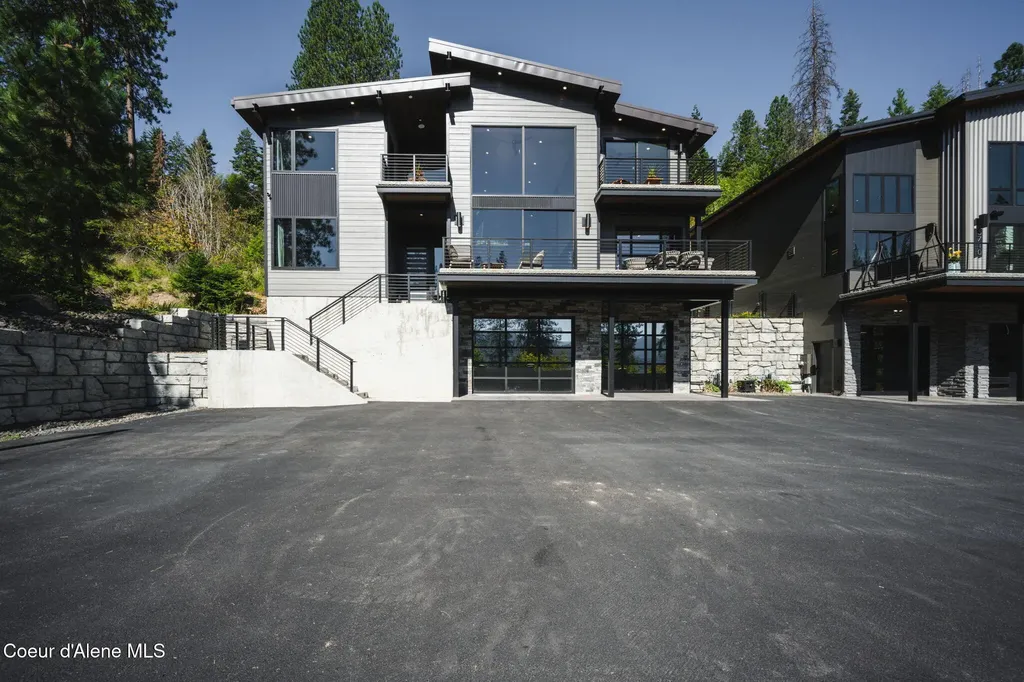5714 E Hayden Lake Road Hayden ID 83835
