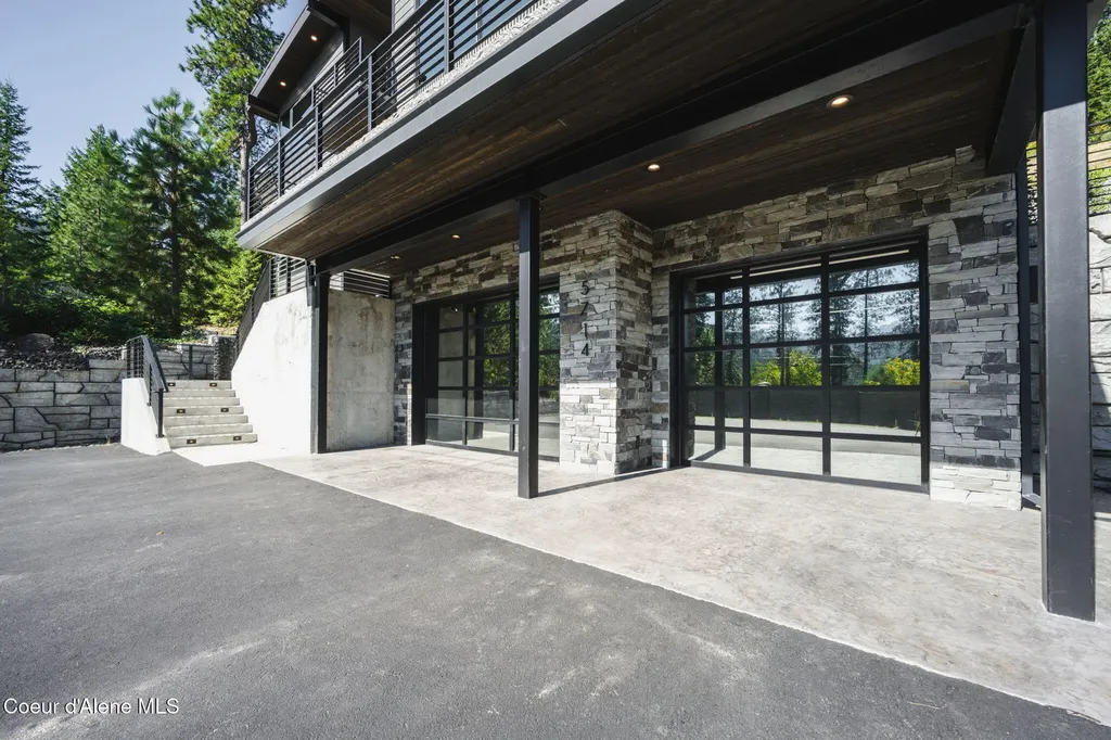 5714 E Hayden Lake Road Hayden ID 83835