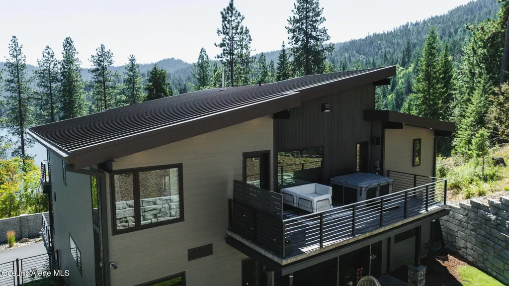 5714 E Hayden Lake Road Hayden ID 83835