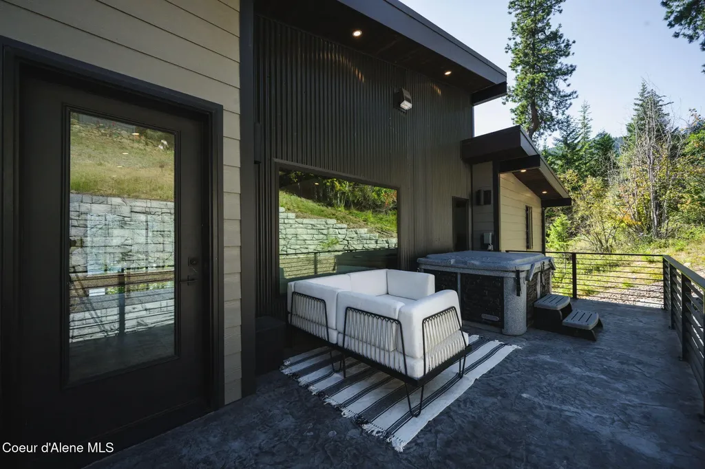 5714 E Hayden Lake Road Hayden ID 83835