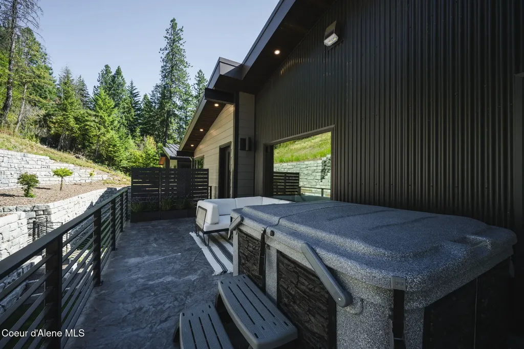 5714 E Hayden Lake Road Hayden ID 83835