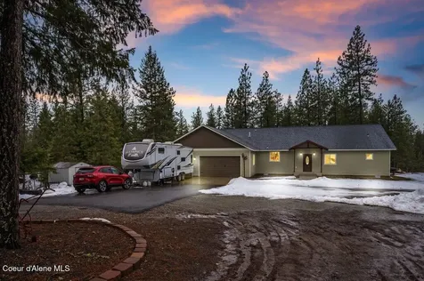 310 Akre Heights Drive Blanchard ID 83804