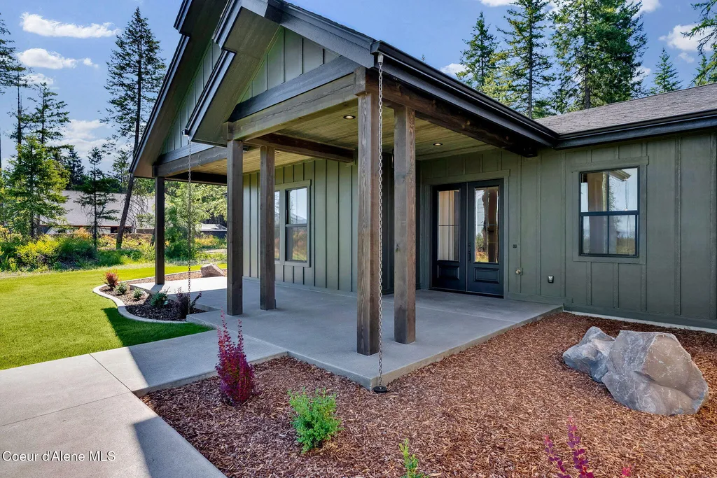 17341 Armel Road Hayden ID 83835