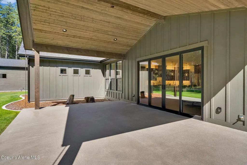 17341 Armel Road Hayden ID 83835
