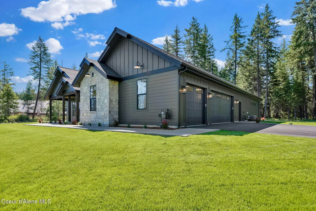 17341 Armel Road Hayden ID 83835