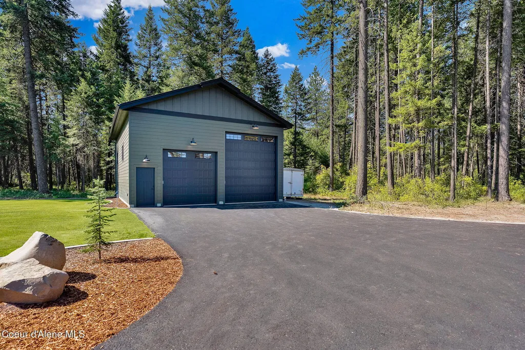 17341 Armel Road Hayden ID 83835