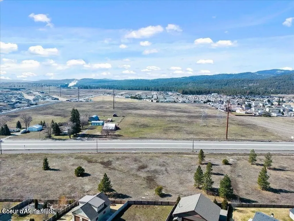13337 N Highway 41 Rathdrum ID 83858