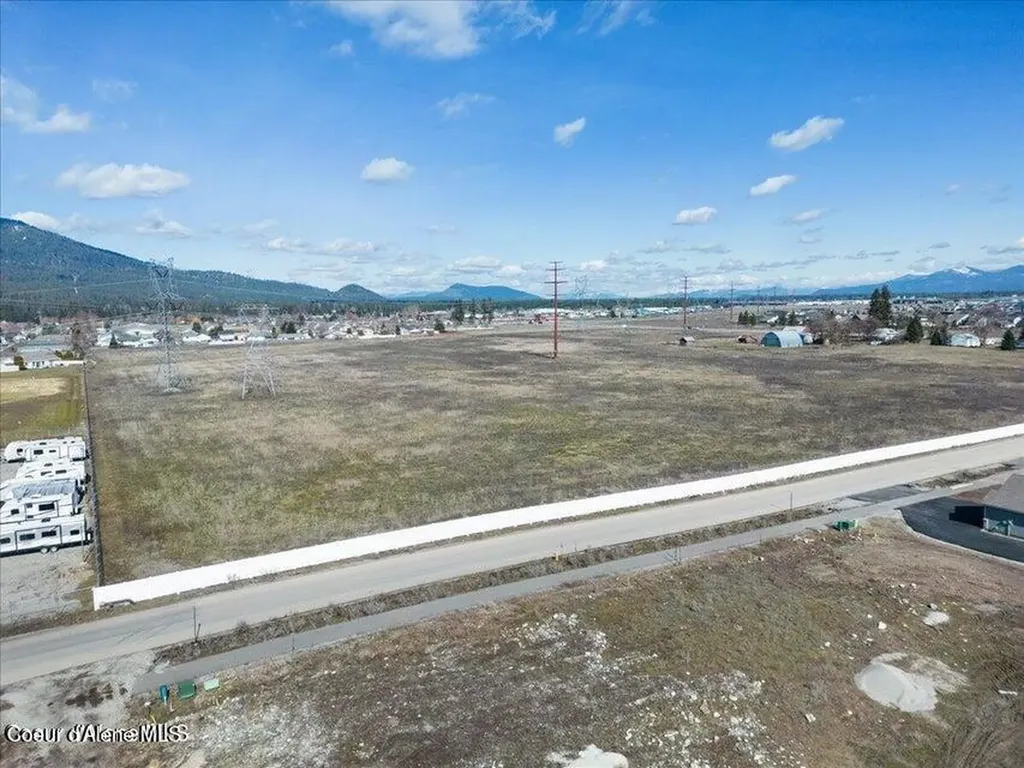 13337 N Highway 41 Rathdrum ID 83858