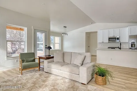 1667 Irvine Way Sandpoint ID 83864