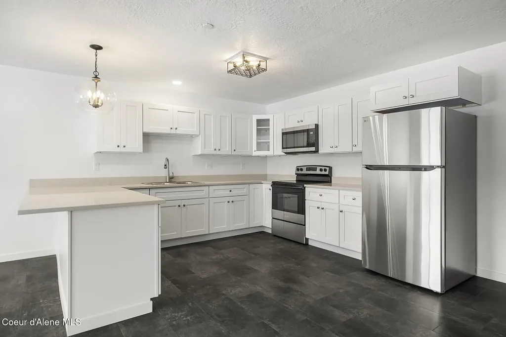 140 Railroad Avenue Units 1-5 Kellogg ID 83837
