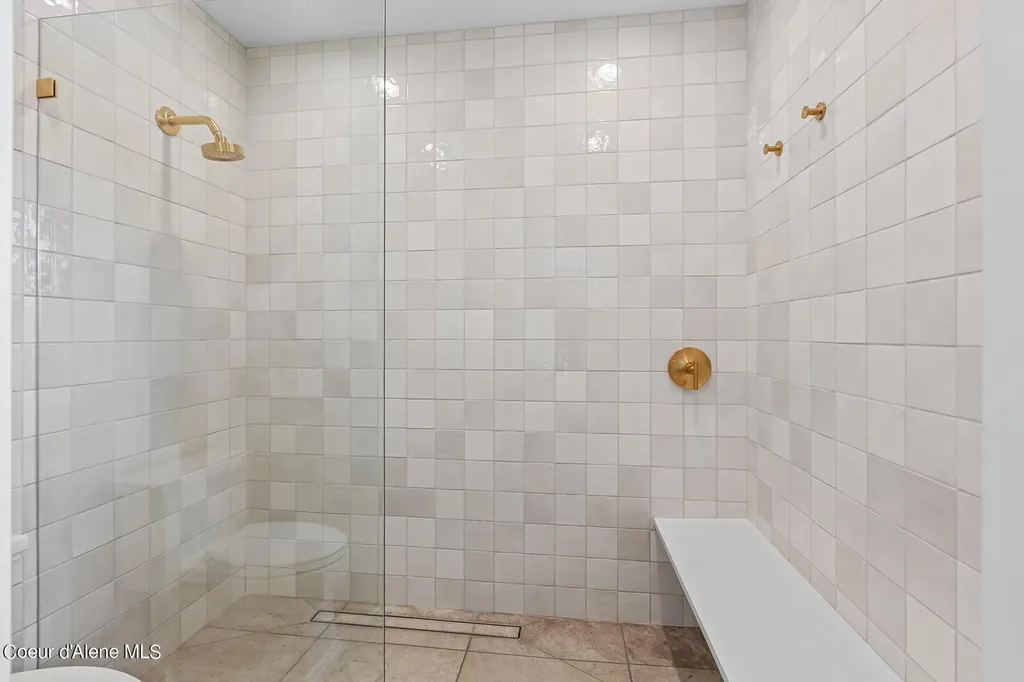 6010 S Grainger Court Harrison ID 83833