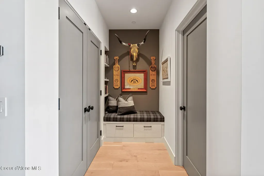 6010 S Grainger Court Harrison ID 83833