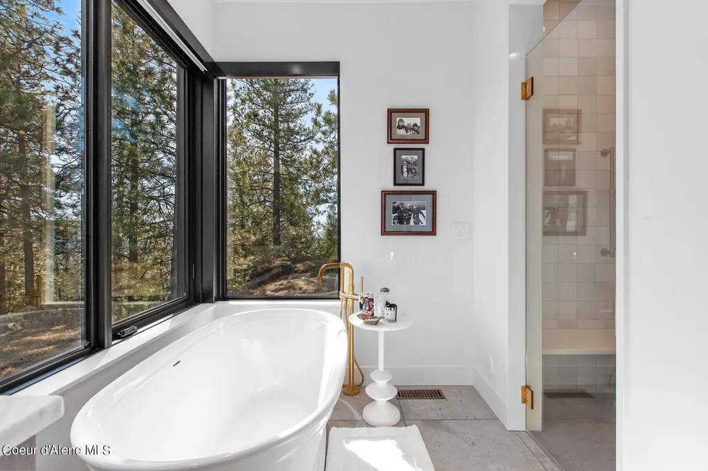 6010 S Grainger Court Harrison ID 83833