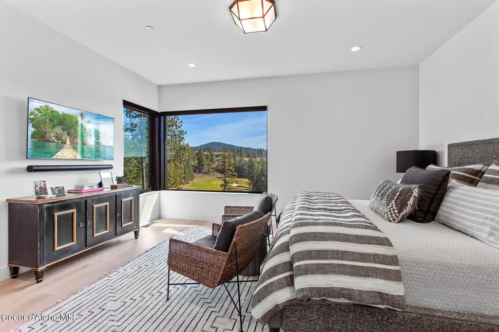 6010 S Grainger Court Harrison ID 83833