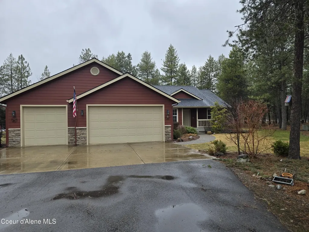 4210 W Flatwoods Loop Rathdrum ID 83858