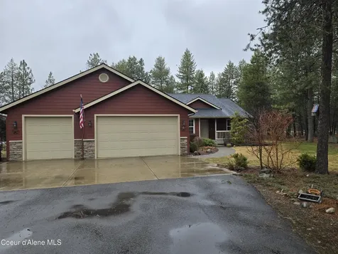 4210 W Flatwoods Loop Rathdrum ID 83858