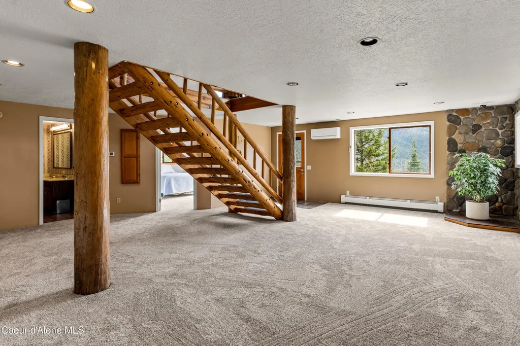21 Barnes Lane Noxon MT 59853