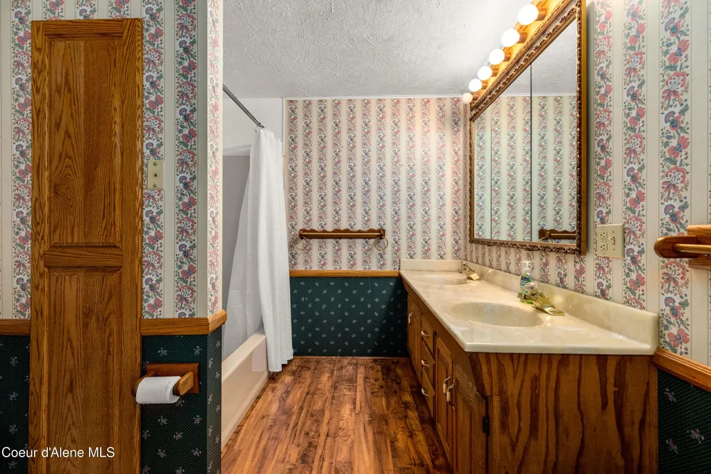 21 Barnes Lane Noxon MT 59853