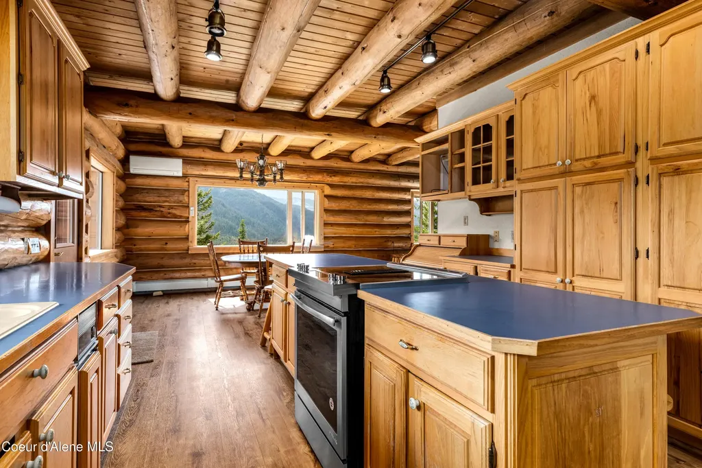 21 Barnes Lane Noxon MT 59853