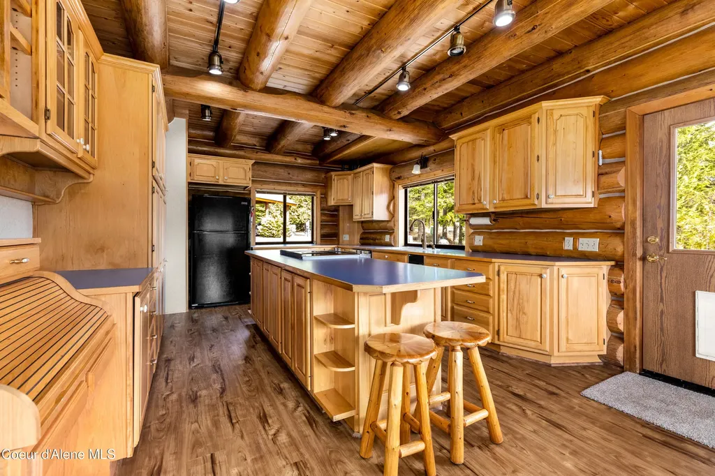 21 Barnes Lane Noxon MT 59853