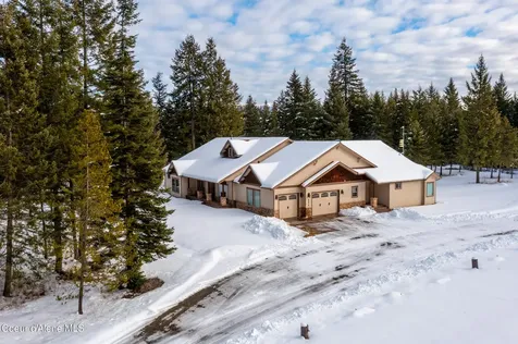 9876 E Howard Road Athol ID 83801