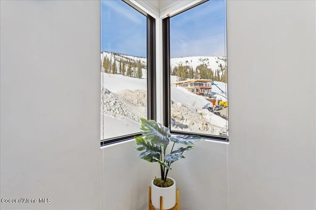 26 Headwall Drive Sandpoint ID 83864