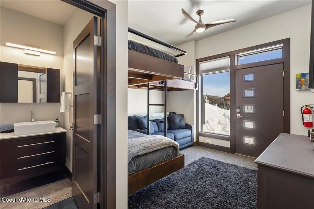26 Headwall Drive Sandpoint ID 83864
