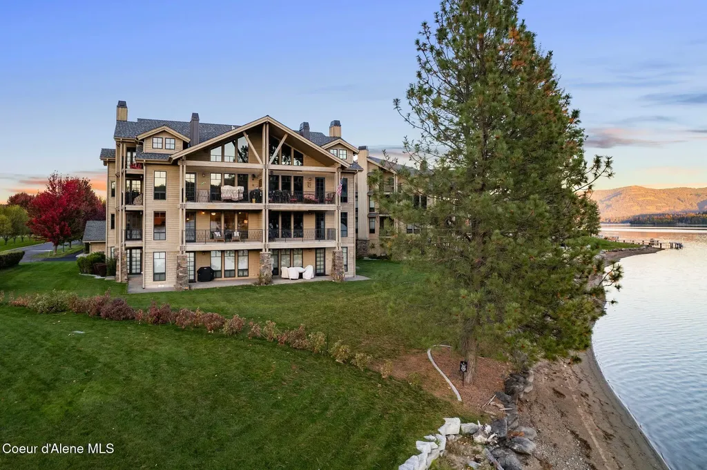 651 Dover Bay Parkway #202 Dover ID 83825