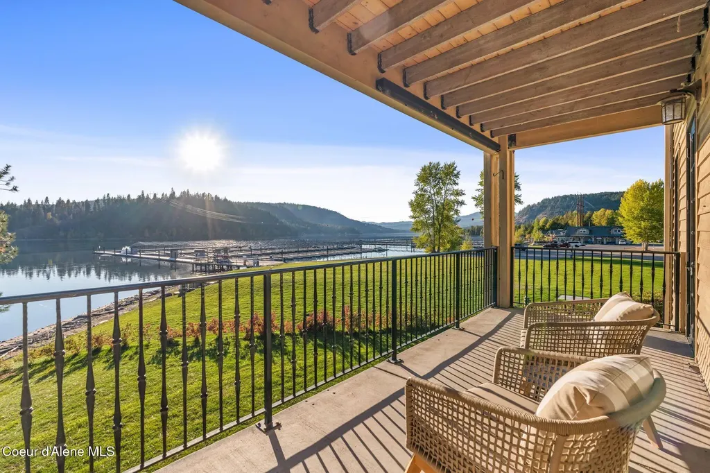 651 Dover Bay Parkway #202 Dover ID 83825