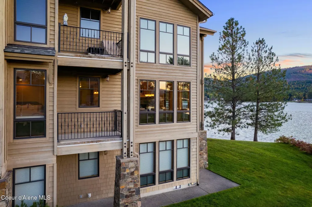 651 Dover Bay Parkway #202 Dover ID 83825