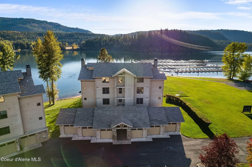 651 Dover Bay Parkway #202 Dover ID 83825