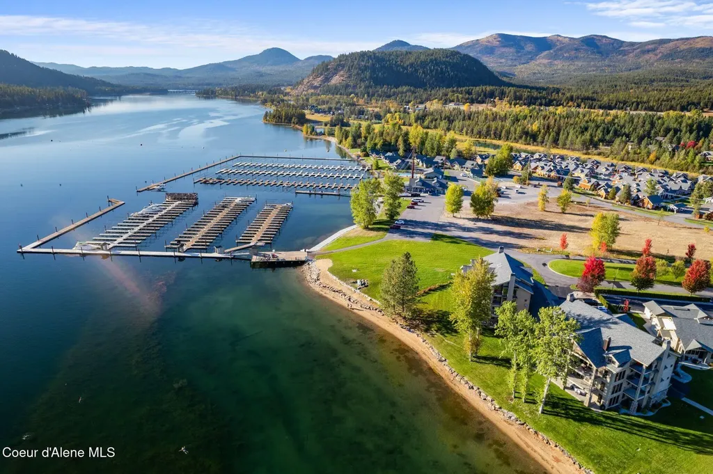 651 Dover Bay Parkway #202 Dover ID 83825