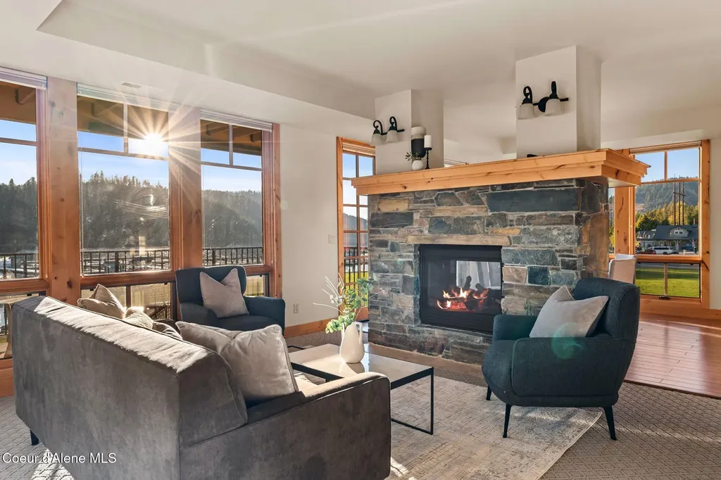 651 Dover Bay Parkway #202 Dover ID 83825