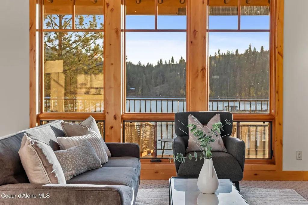 651 Dover Bay Parkway #202 Dover ID 83825