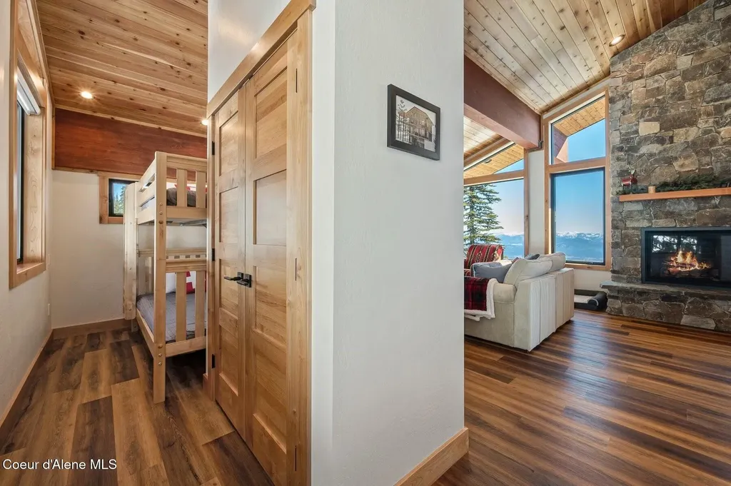 285 Tall Timber Road Sandpoint ID 83864