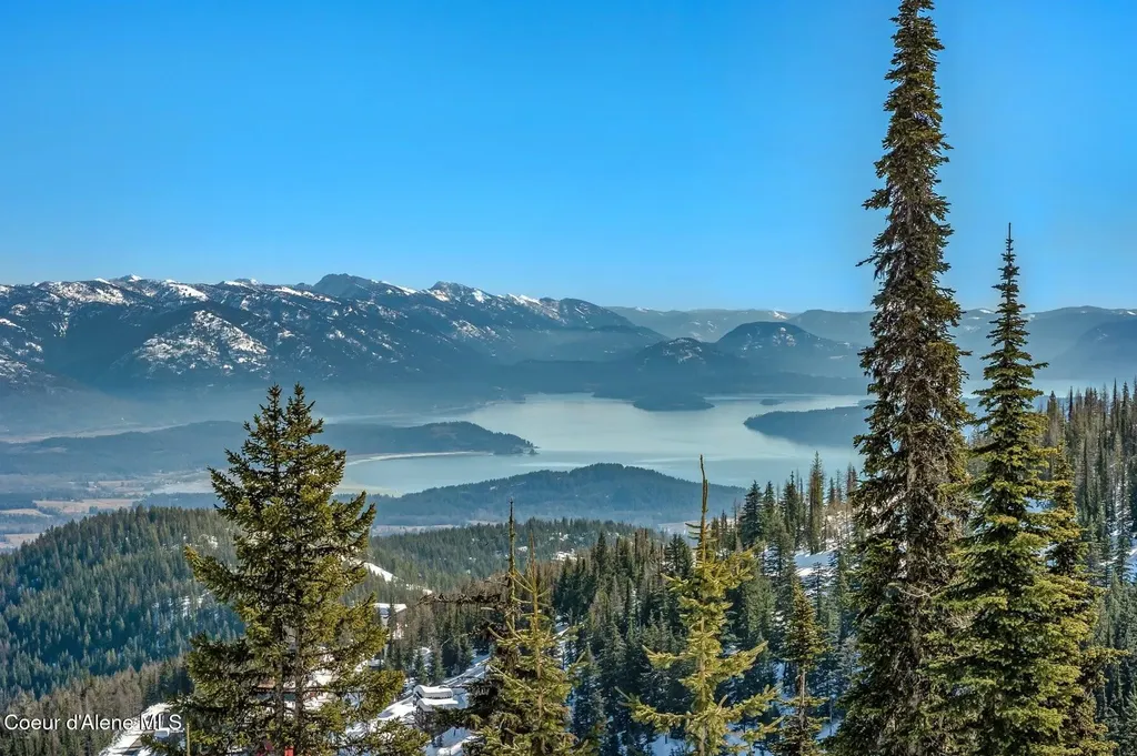 285 Tall Timber Road Sandpoint ID 83864
