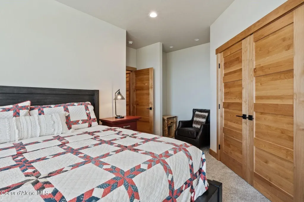 285 Tall Timber Road Sandpoint ID 83864