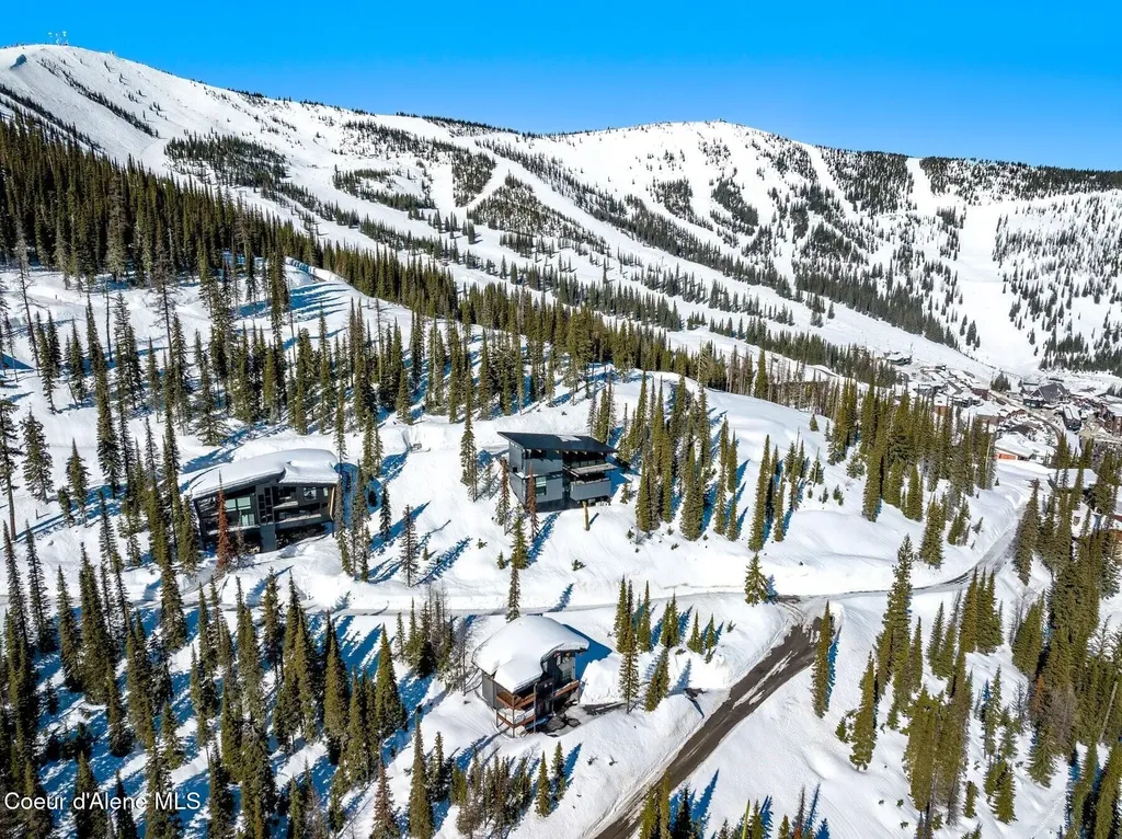 285 Tall Timber Road Sandpoint ID 83864