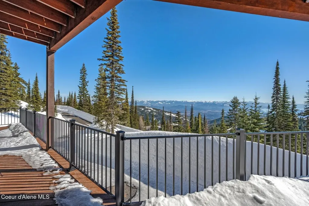285 Tall Timber Road Sandpoint ID 83864